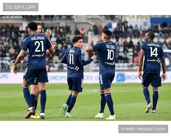 洛里昂主场与兰斯2-2握手言和